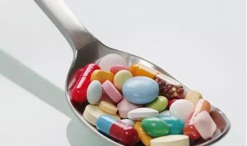 减肥健身房运动多久_房间减肥运动_减肥最快的运动方式健身房
