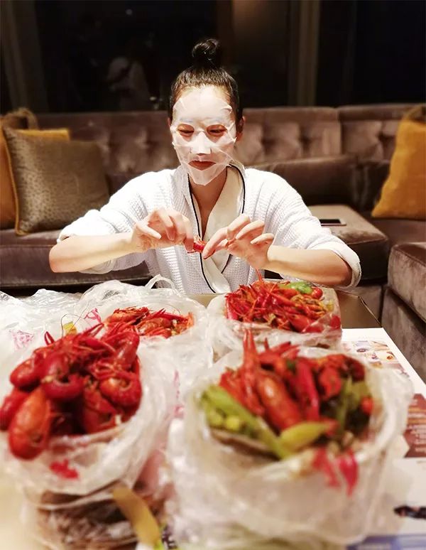 美国餐厅菜单内容_美国营养午餐_美国健身房营养餐食谱