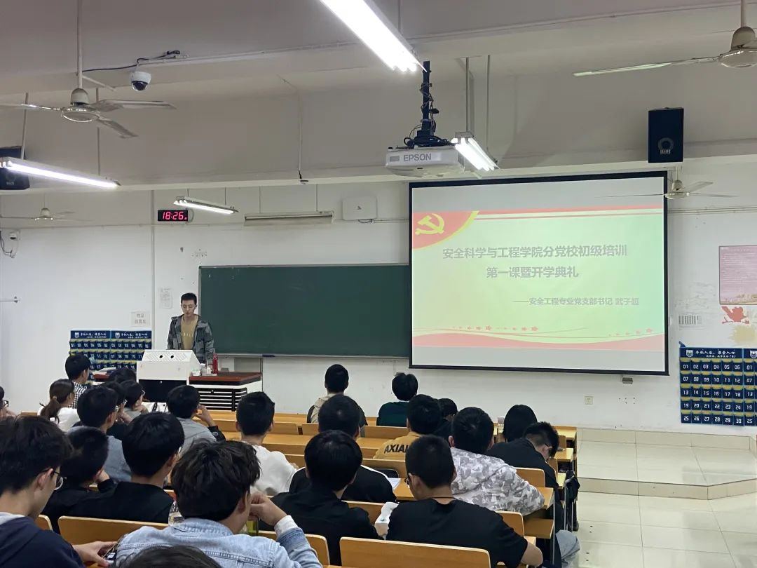 南京大学生马拉松_南工大校园马拉松_南京工业大学马拉松