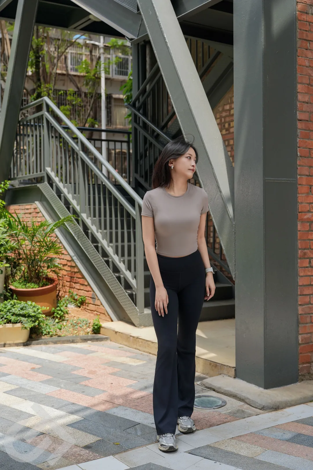 女生健身上衣_健身房运动上衣女夏_夏季健身服装女套装