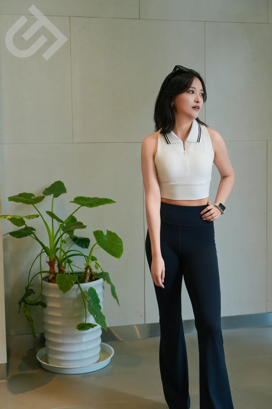 夏季健身服装女套装_健身房运动上衣女夏_女生健身上衣
