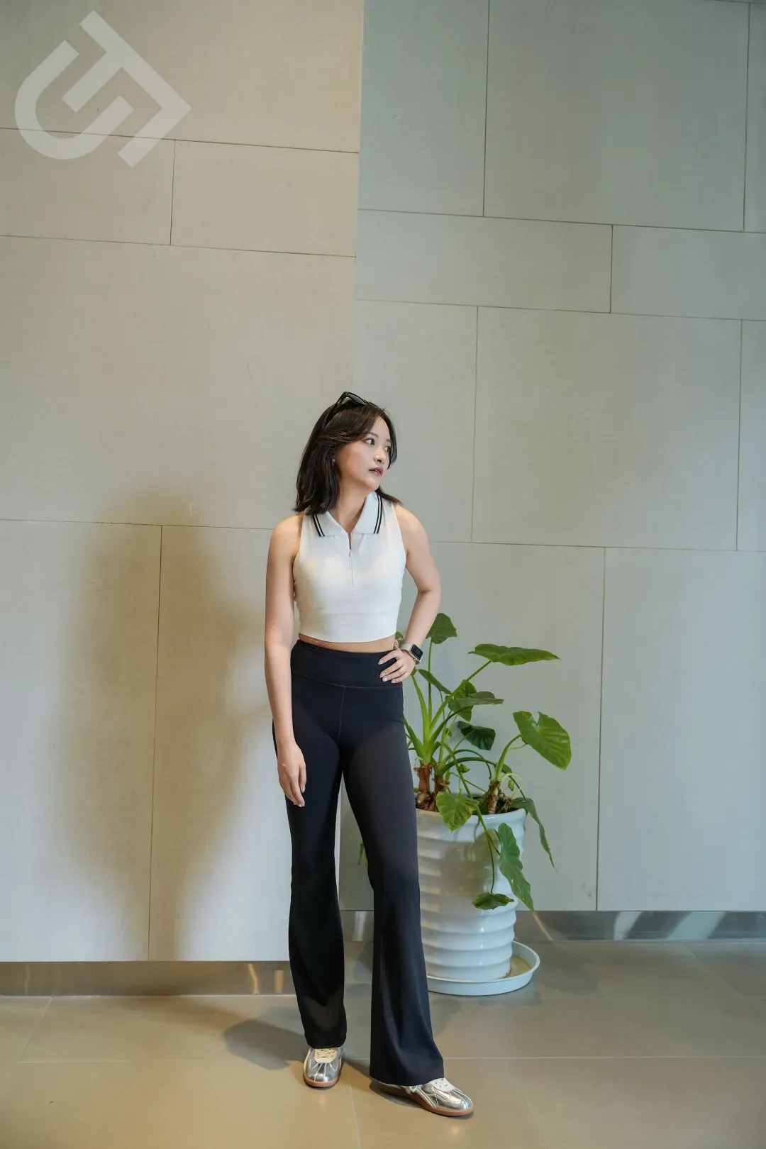 健身房运动上衣女夏_女生健身上衣_夏季健身服装女套装