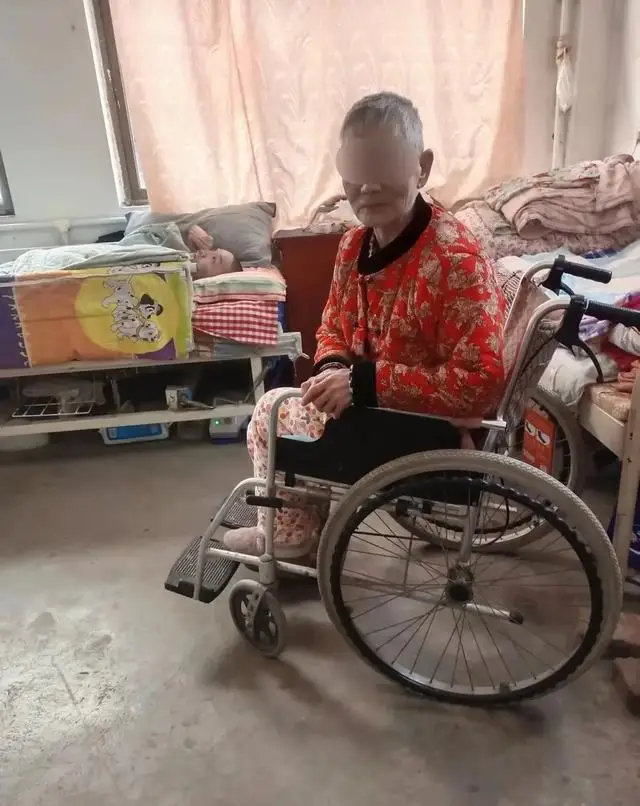 瘫痪人是如何生活_瘫痪老人日常生活护理_78岁老人瘫痪的生活方式