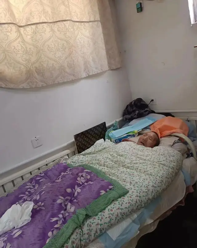 瘫痪人是如何生活_瘫痪老人日常生活护理_78岁老人瘫痪的生活方式
