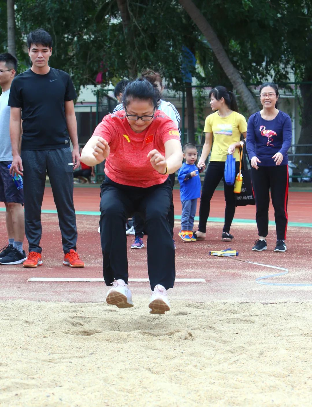 高中女主运动会跑步_高中跑步吗_高中生跑步