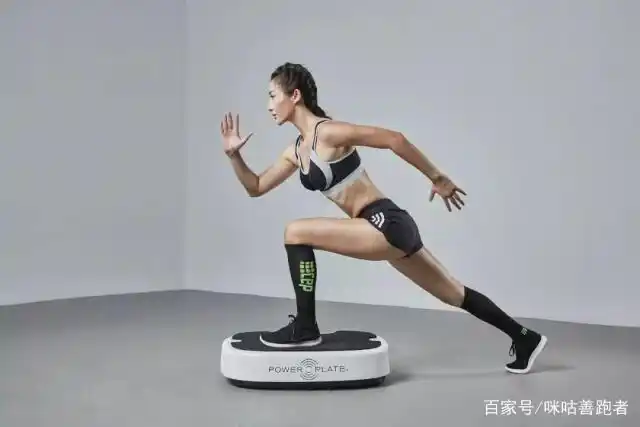 和健身教练训练的明星_教练健身明星训练视频_健身房明星教练是什么意思