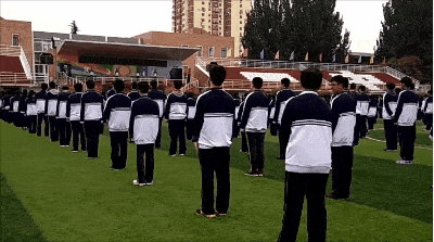 中学生体操舞蹈视频_中学生体操动作_体操健身舞中学生