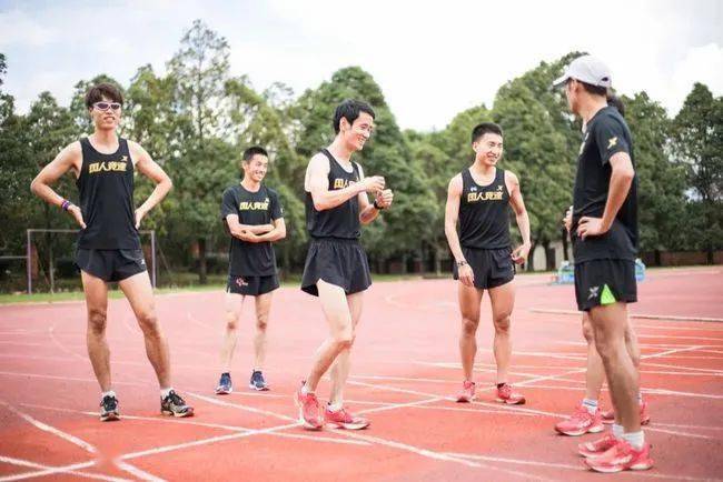 江苏马拉松选手_马拉松杨乐江苏_南京马拉松杨乐受伤