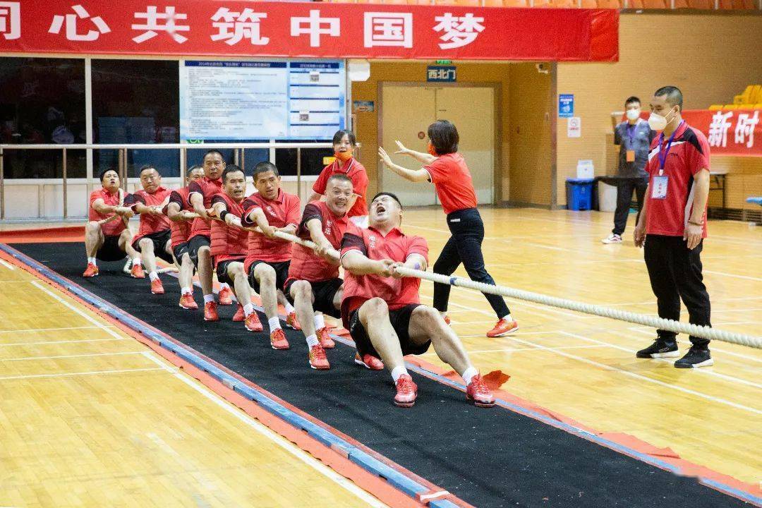东城健身会所年卡多少钱_东城国际健身_东城国际健身房