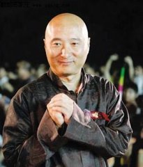 李燕世界游泳冠军_游泳冠军李嫣个人资料介绍_游泳队李娜