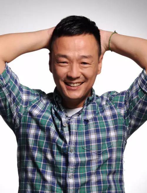 游泳队李娜_游泳冠军李嫣个人资料介绍_李燕世界游泳冠军