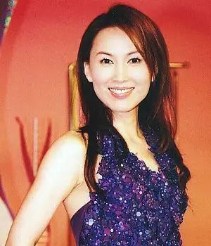 李燕世界游泳冠军_游泳队李娜_游泳冠军李嫣个人资料介绍