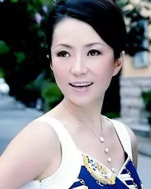 游泳冠军李嫣个人资料介绍_李燕世界游泳冠军_游泳队李娜