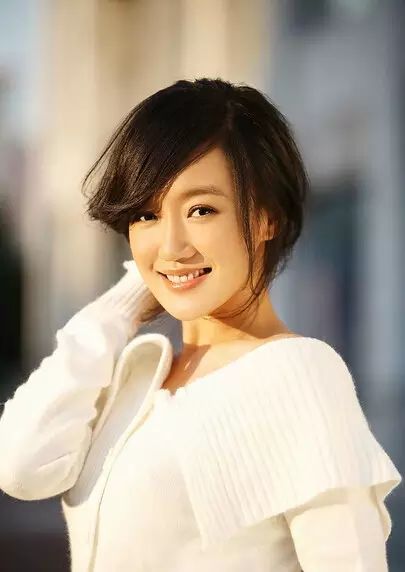 游泳队李娜_游泳冠军李嫣个人资料介绍_李燕世界游泳冠军